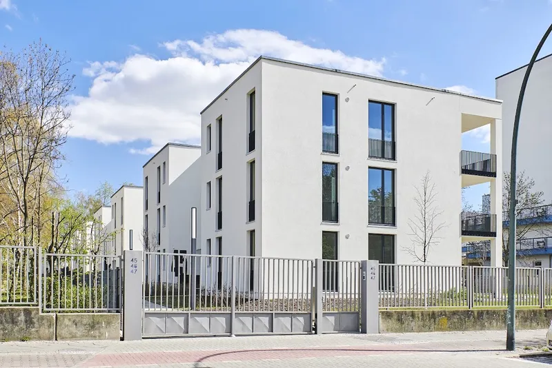 Euer Wohntraum mit Terrasse, Garten und Einbauküche - Neubau in Reinickendorf — photo 1